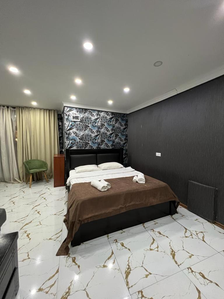 Elno Hotel Tbilisi Exterior photo
