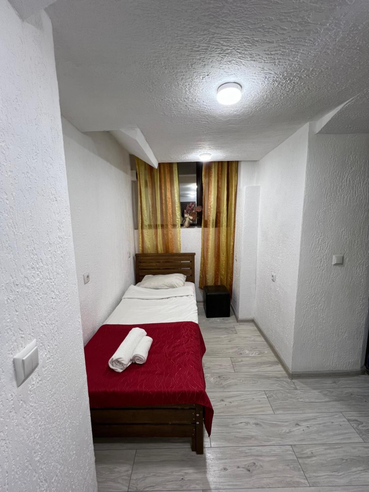 Elno Hotel Tbilisi Exterior photo