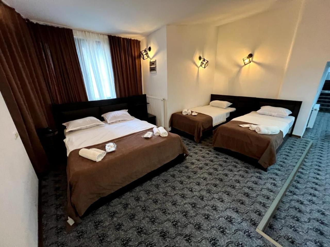 Elno Hotel Tbilisi Exterior photo